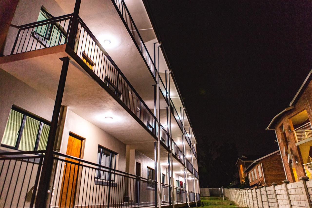 The Living Collective Apartments 彼得马里茨堡 外观 照片